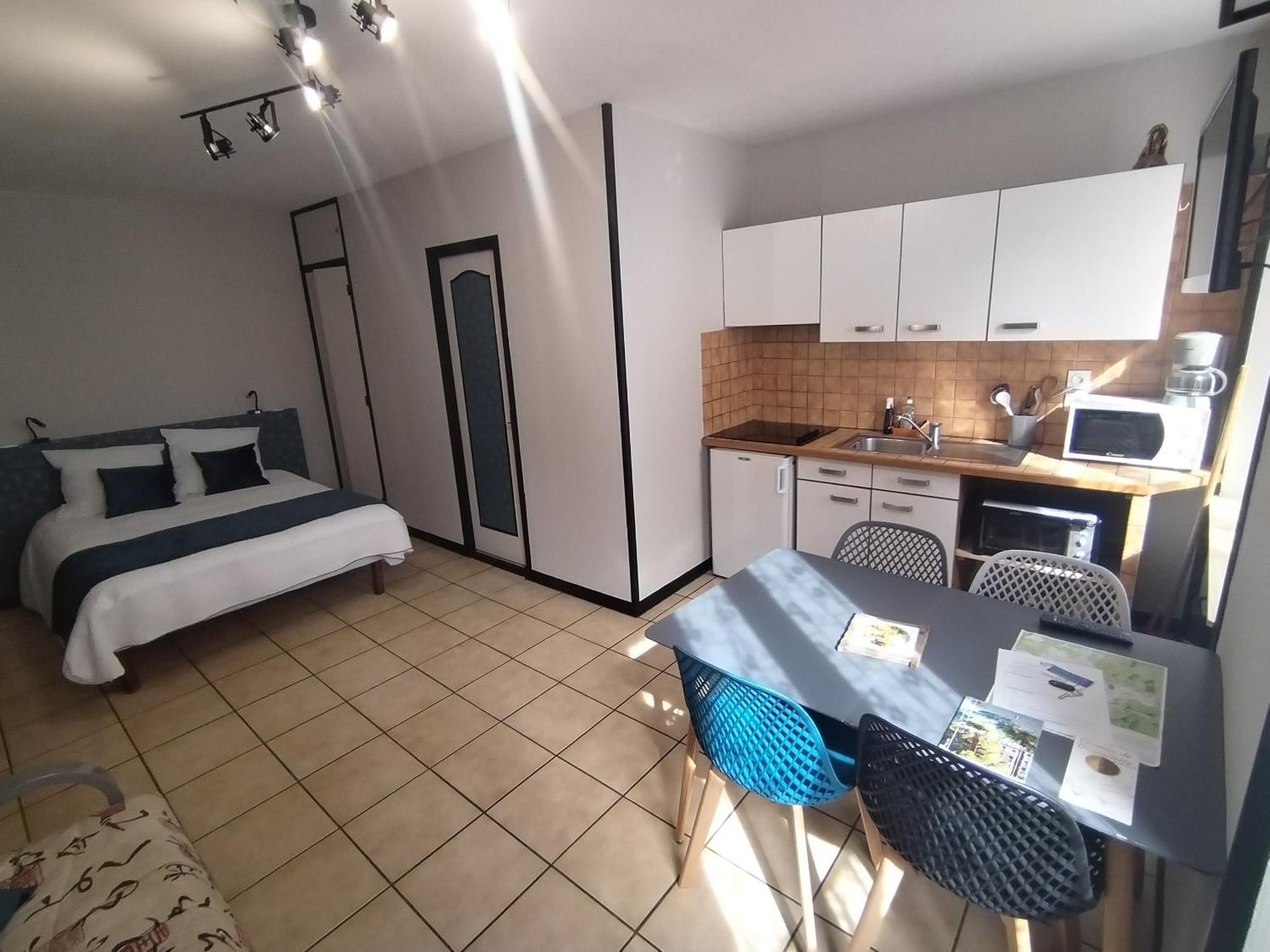 Apartmán Latre Freres Location Lurdy Exteriér fotografie